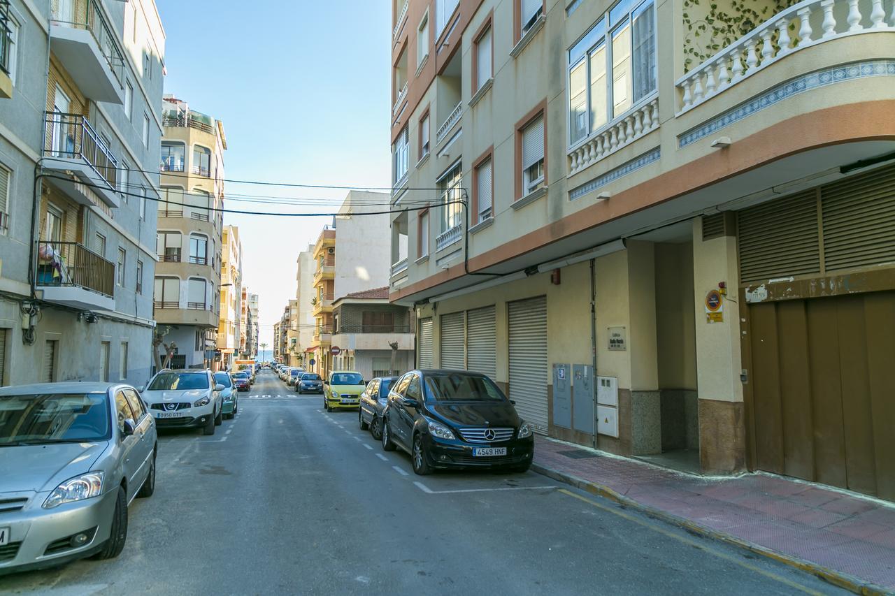 Homely Apartments Radio Murcia Torrevieja Bagian luar foto