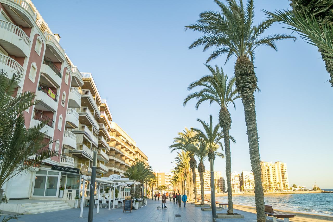 Homely Apartments Radio Murcia Torrevieja Bagian luar foto