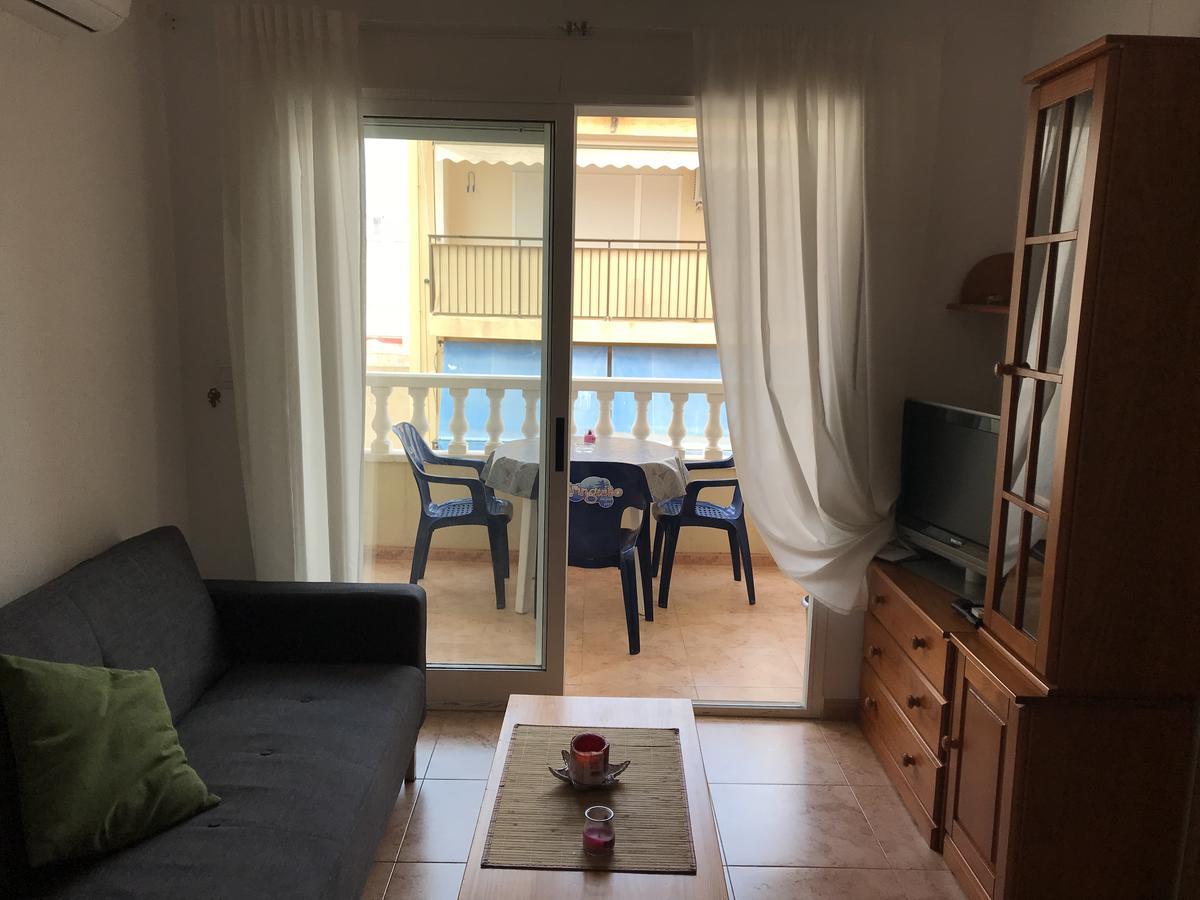 Homely Apartments Radio Murcia Torrevieja Bagian luar foto
