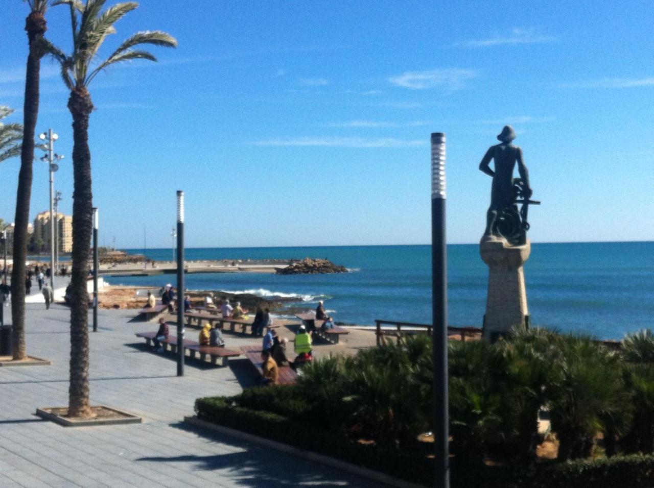 Homely Apartments Radio Murcia Torrevieja Bagian luar foto